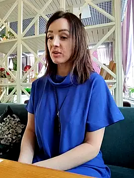 Snapshot of EvaXOAir chatting on December 2024 04:45:01 AM EvaXOAir online show from December 2024 04:45:01 AM