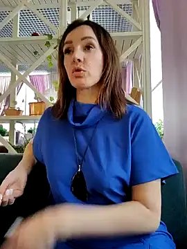 Snapshot of EvaXOAir chatting on December 2024 07:51:02 AM EvaXOAir online show from December 2024 07:51:02 AM