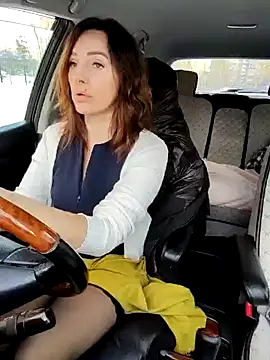 Snapshot of EvaXOAir chatting on January 2025 08:33:01 AM EvaXOAir online show from January 2025 08:33:01 AM