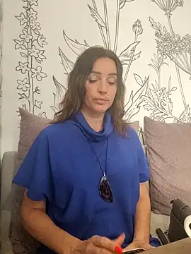 Snapshot of EvaXOAir chatting on February 2025 02:40:02 AM EvaXOAir online show from February 2025 02:40:02 AM