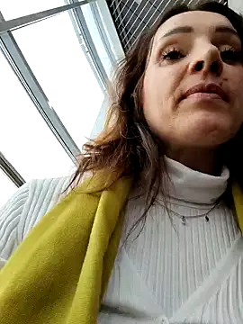 Snapshot of EvaXOAir chatting on February 2025 05:58:01 AM EvaXOAir online show from February 2025 05:58:01 AM