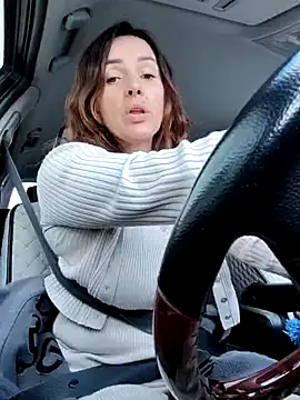 Snapshot of EvaXOAir chatting on February 2025 09:42:01 AM EvaXOAir online show from February 2025 09:42:01 AM