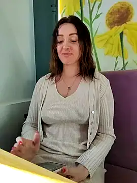 Snapshot of EvaXOAir chatting on February 2025 08:26:02 AM EvaXOAir online show from February 2025 08:26:02 AM