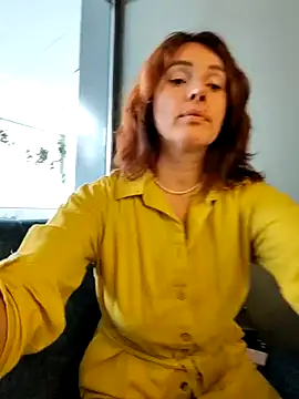 Snapshot of EvaXOAir chatting on September 2025 08:49:02 AM EvaXOAir online show from September 2025 08:49:02 AM