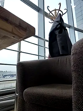 Snapshot of EvaXOAir chatting on October 2025 05:22:02 AM EvaXOAir online show from October 2025 05:22:02 AM