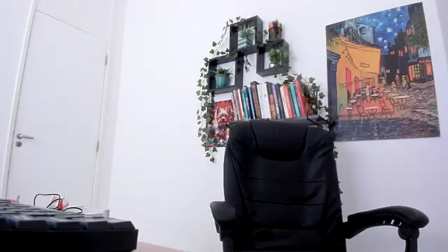 TaliMajesty online show from December 2024 12:02:01 PM