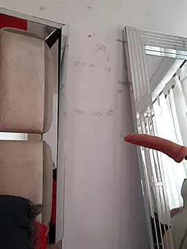 Snapshot of chelaqueen_ chatting on December 2025 04:35:01 PM chelaqueen online show from December 2025 04:35:01 PM