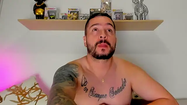 camilo restrepo21 online show from November 2025 02:01:02 AM