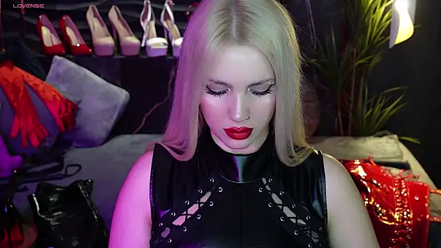 MistressDarsy online show from December 2024 05:16:01 PM