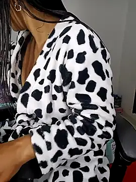 sandylau online show from February 2025 12:08:02 AM