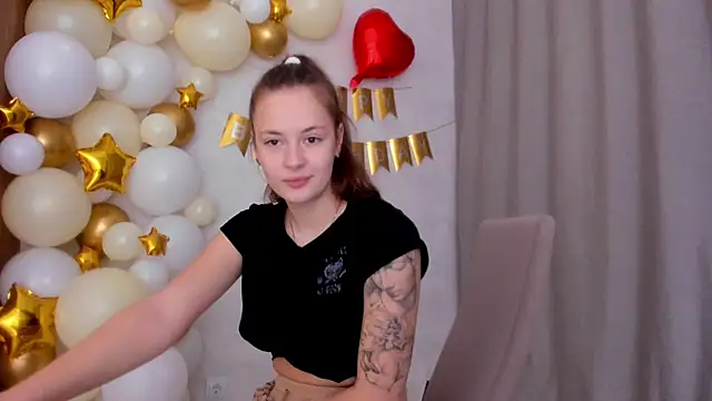 Snapshot of why_again_me chatting on January 2025 05:48:01 PM why again me online show from January 2025 05:48:01 PM