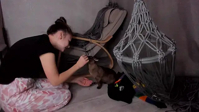 Snapshot of why_again_me chatting on February 2025 06:41:01 PM why again me online show from February 2025 06:41:01 PM