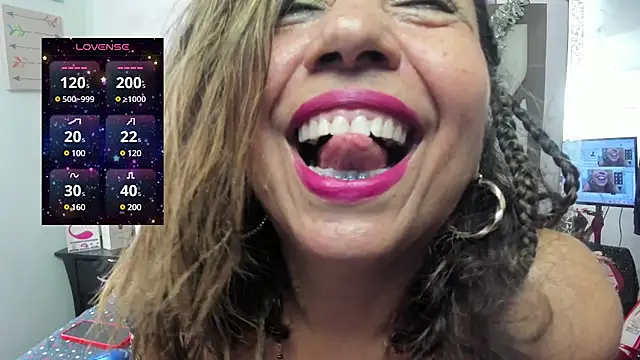 matureluna online show from March 2025 03:53:01 PM