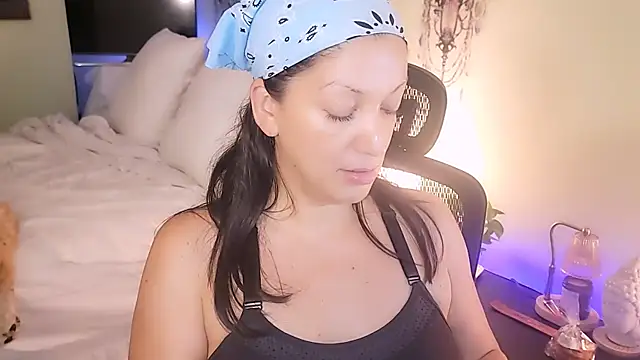 Snapshot of Wonderful_Woman chatting on September 2025 01:18:01 AM Wonderful Woman online show from September 2025 01:18:01 AM