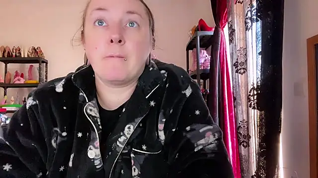 kisicaxx online show from January 2026 12:21:02 PM