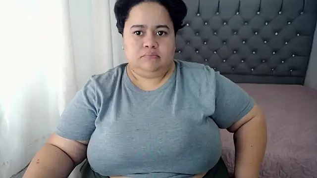 Snapshot of hotlesby4uxxx chatting on December 2024 07:57:01 PM hotlesby4uxxx online show from December 2024 07:57:01 PM