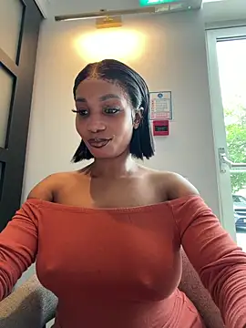 Snapshot of __Nessa__ chatting on May 2026 11:41:02 AM Nessa online show from May 2026 11:41:02 AM
