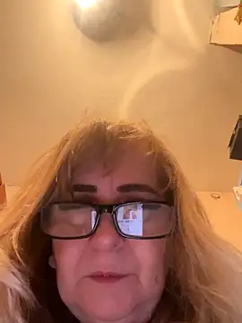 Irina2909xh online show from September 2025 02:39:02 AM