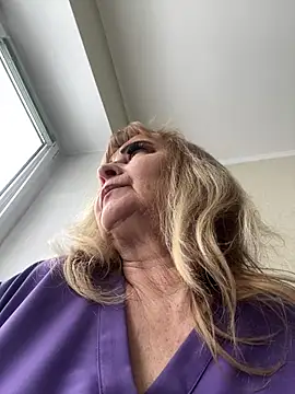 Irina2909xh online show from January 2026 11:27:02 AM