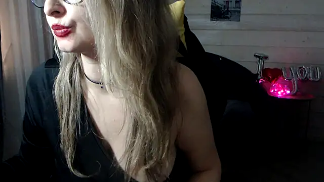 RubiLakros online show from February 2025 09:35:02 PM