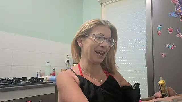 Snapshot of jennylovence chatting on June 2026 07:01:02 AM jennylovence online show from June 2026 07:01:02 AM