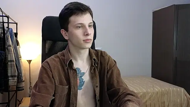 arlekincrop online show from April 2026 12:26:02 AM