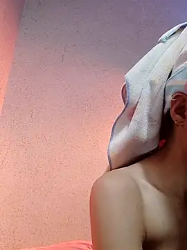 QueenSoreal online show from February 2025 01:38:01 PM