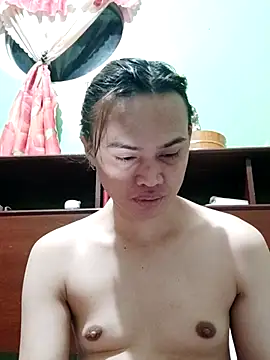 QueenSoreal online show from November 2025 04:28:02 PM