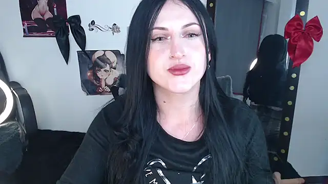 Snapshot of Evelyn_Sheeran chatting on February 2026 04:19:01 AM Evelyn Sheeran online show from February 2026 04:19:01 AM