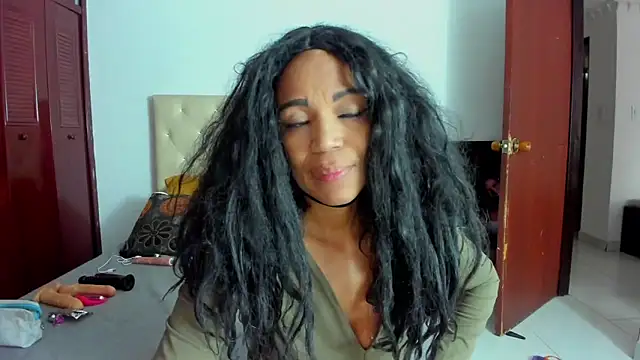 LUISSA  online show from March 2025 12:20:01 PM