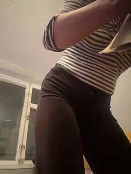 Susanel online show from December 2024 07:28:02 PM