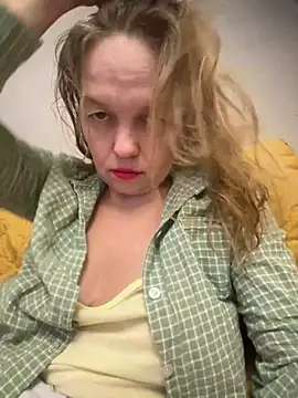 Susanel online show from January 2025 06:01:02 PM