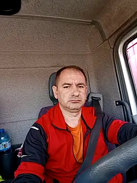 Snapshot of Venelin_ruse chatting on April 2026 09:15:01 AM Venelin ruse online show from April 2026 09:15:01 AM