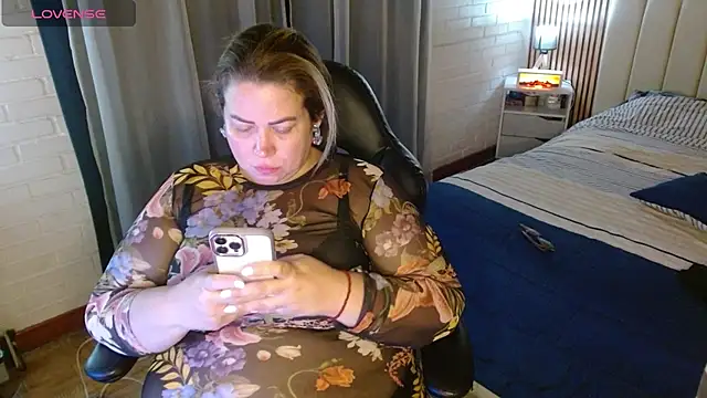 bella savati online show from February 2026 11:33:01 PM