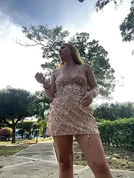 Brittanyrosexx online show from October 2025 08:32:01 PM