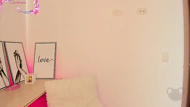 Andreamorreti online show from March 2025 04:44:02 PM