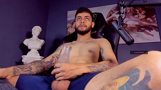 alessandro duty online show from January 2025 01:04:02 AM