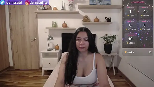 DenisseTits online show from October 2025 02:19:01 PM