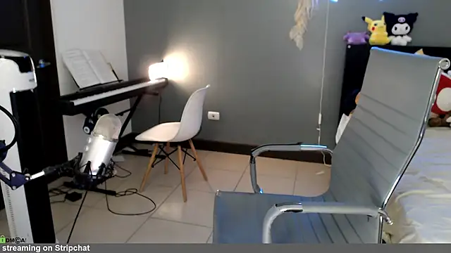 minarocket  online show from April 2026 06:41:01 PM