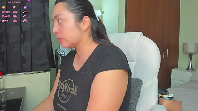 Kyllie B online show from March 2025 02:25:02 AM