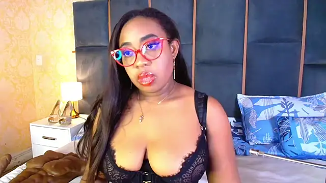 CaseyMoon online show from November 2025 12:27:02 PM