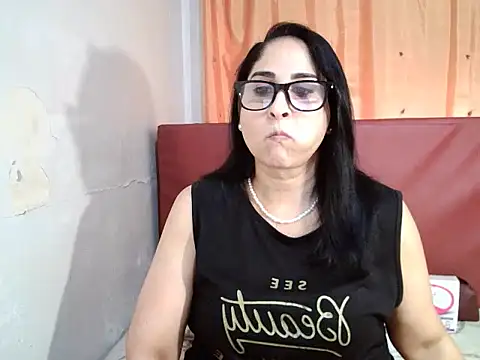 Indiankushy online show from December 2025 04:35:02 PM