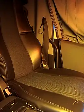 Truker91 online show from September 2025 05:57:02 PM