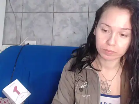Venusluxodomme online show from June 2026 11:17:02 PM