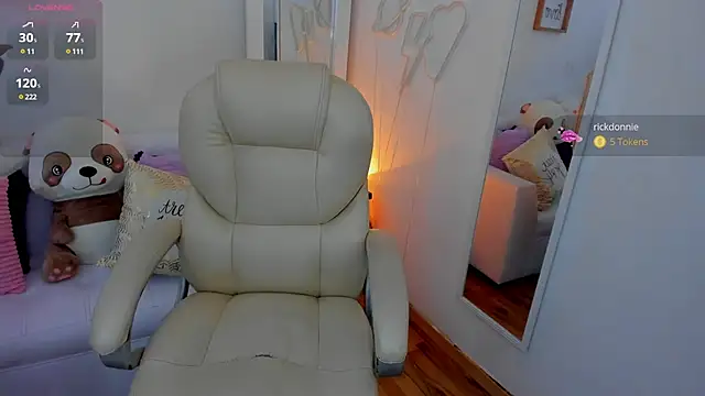 zobe love online show from January 2025 04:44:01 PM