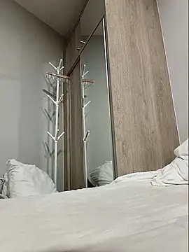 sara kimoo online show from November 2025 05:23:02 PM