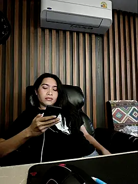 sara kimoo online show from November 2025 01:44:02 PM