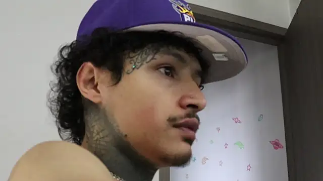 trieone online show from October 2025 07:57:02 PM