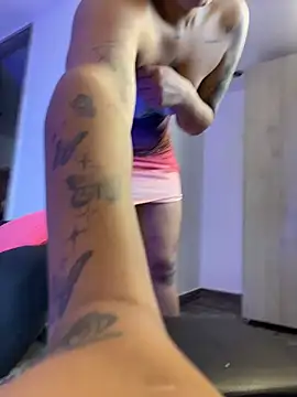 Victoria14  online show from October 2025 08:06:02 PM