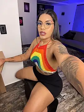 Victoria14  online show from November 2025 02:39:02 AM